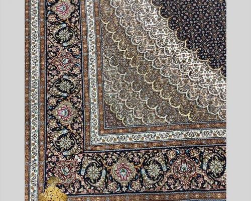 فرش ماهی دستباف
