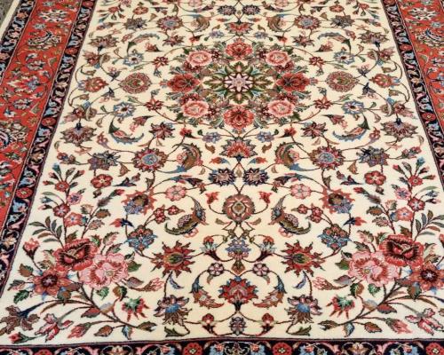 6 متری جفت نقشه گل فرنگ زمینه کرم حاشیه مسی 