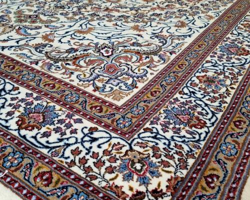 6 متری جفت دستبافت قهستان کرک و گل ابریشم 