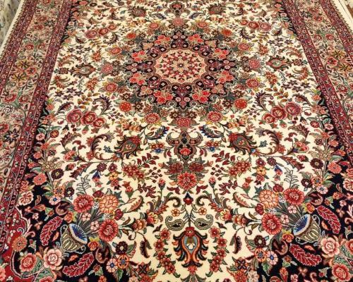 6 متری جفت دستبافت کرک نقشه خورشیدی طرح  بیجار 