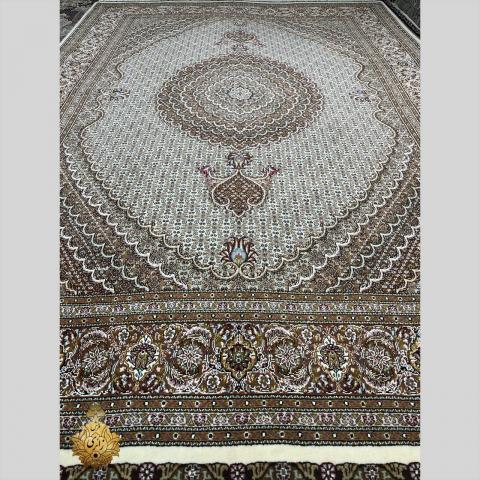 فرش ماهی ۶ متری